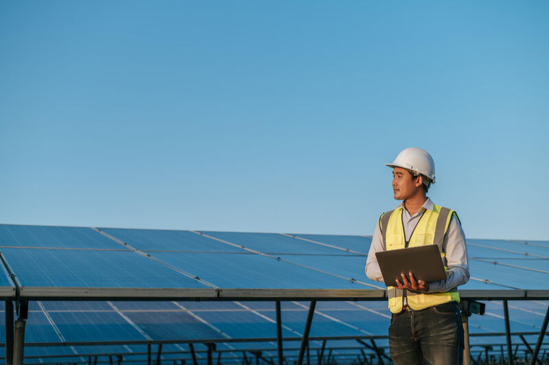 Benefits of Solar EPC Services 3